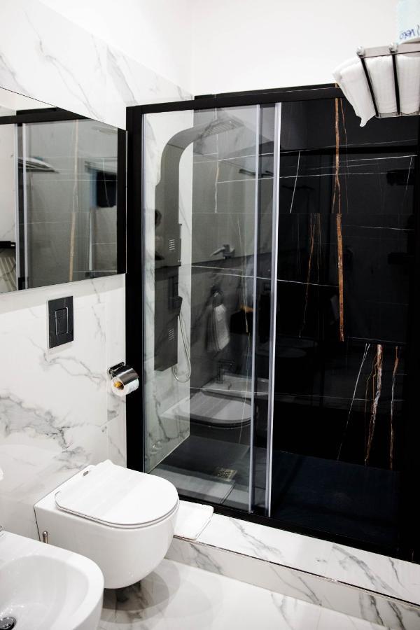 Elite Rooms Naples Exterior photo