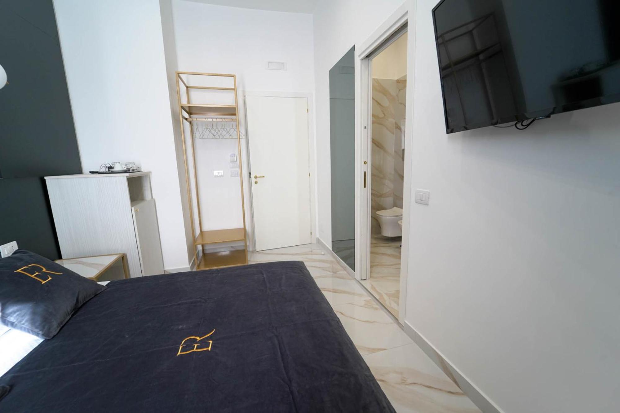 Elite Rooms Naples Exterior photo