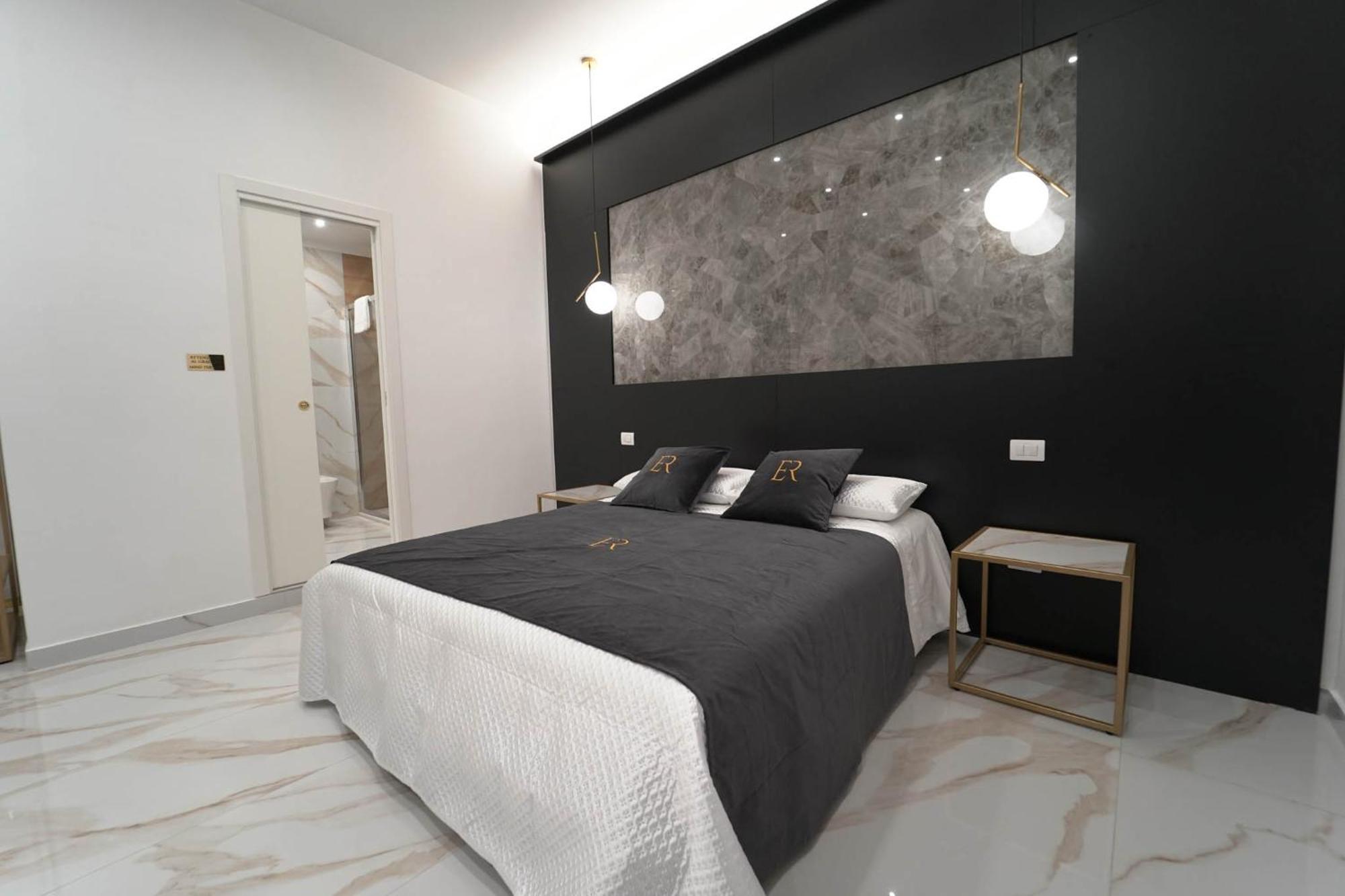 Elite Rooms Naples Exterior photo