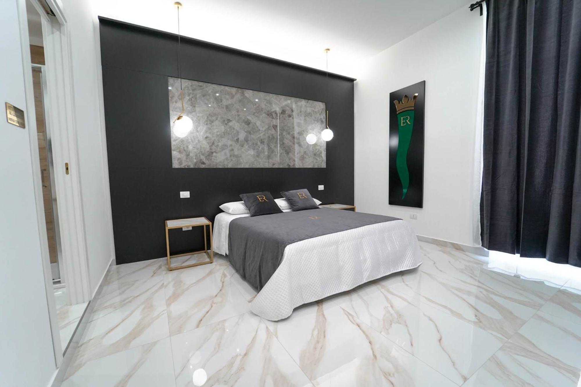 Elite Rooms Naples Exterior photo